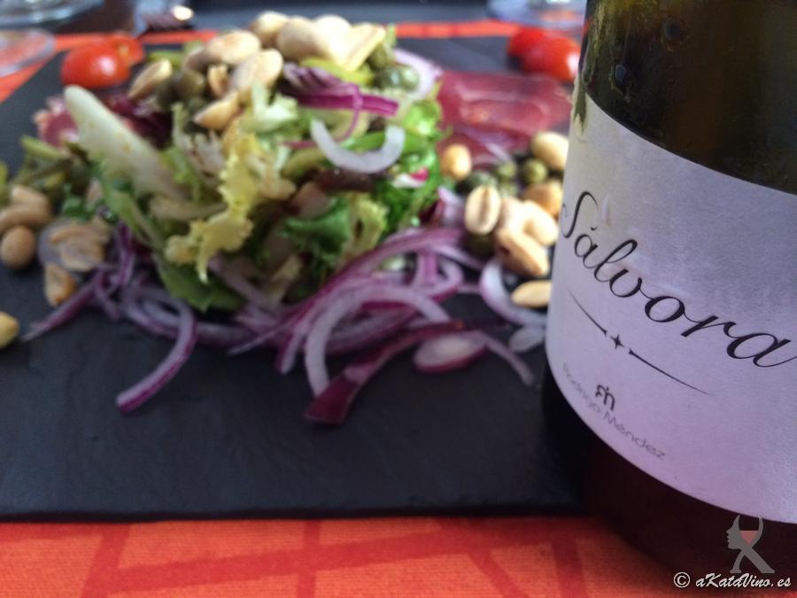 Maridaje Sálvora de Rodrigo Méndez y Ensalada de Cecina