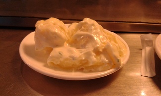 Patatas con Alioli Bar Docamar de Madrid