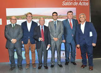 Peter Sisseck recibe el premio Terroir de la Universitat Politécnica de Valencia