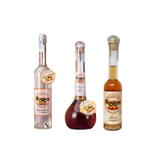 Aguardiente y Licor de Níspero Ruchey