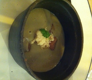 Ñoqui de Canela y Foie con Crema de Lentejas