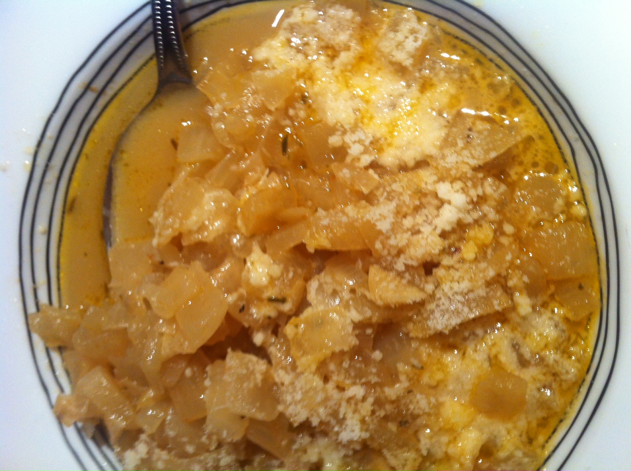 Sopa de cebolla para desintoxicar después de las fiestas