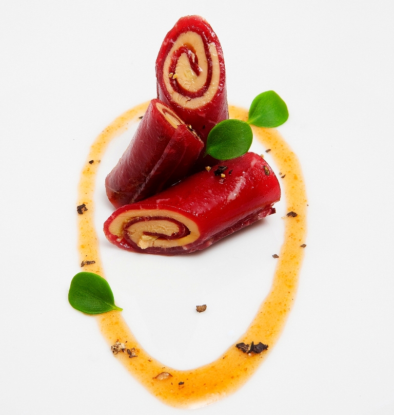 La cecina y  su presentación  en el restaurante “El  Ermitaño”  de Benavente