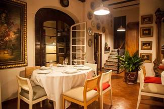 Tavella restaurant. Caer bien.