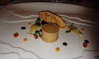 Coulant de Foie con membrillo y manzana. Restaurant Divinum de Girona