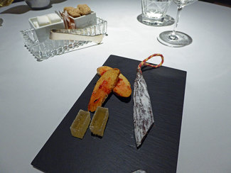 Petit fours - Pan con tomate y fuet