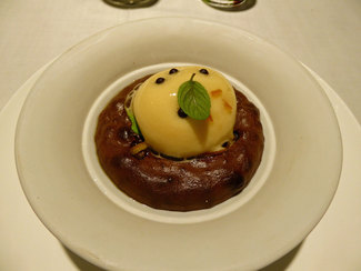 Guifré(Chocolate caliente, menta y Campari)