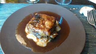 Pies de cerdo rellenos de boletus y foie