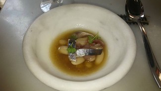 Fabes de Lourenza con sardina Ibérica