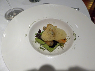 Mejillones en tempura, crujiente de arroz y algas, aire de mejillón