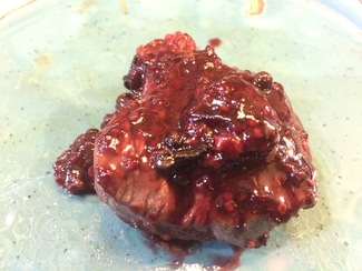 Solomillo con frutos rojos