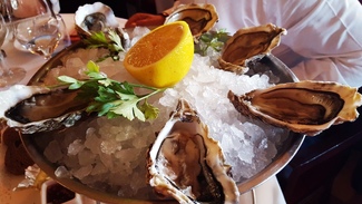 Ostras de Normandía. Restaurant Miramar de Marsella