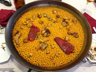 Arroz con conejo y caracoles