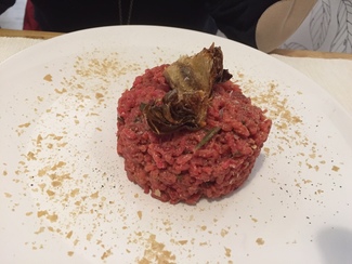 Parece un steak tartare pero no lo es...
