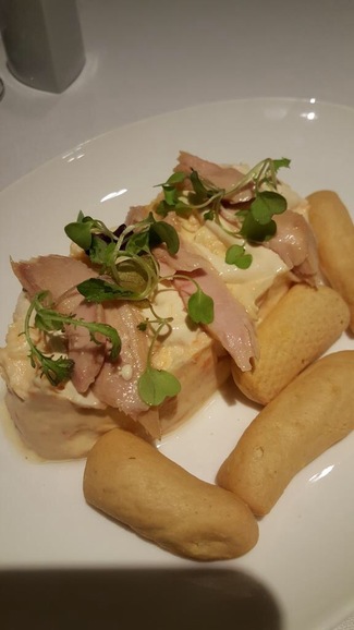 Ensaladilla con virutas de bonito