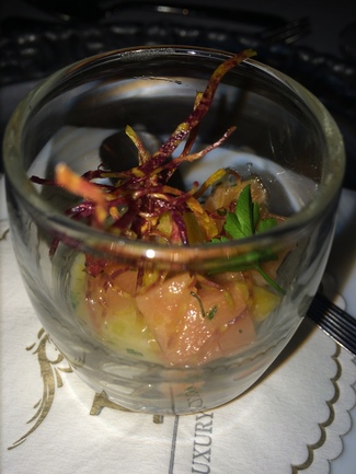Aperitivo con mango y melon