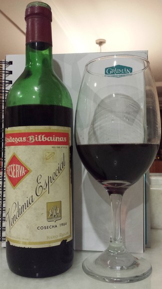 Botella y copa