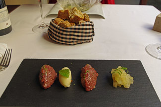 Tartar de pato con peras y vainilla