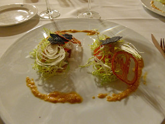 Atún y bacalao confit con vinagreta de salsa romesco