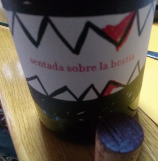 Sentada Sobre la Bestia 2012