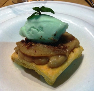 Tarta de Manzana con Helado de Manzana Verde