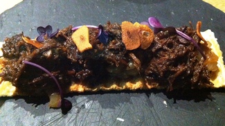 Tostada de Rabo de Toro