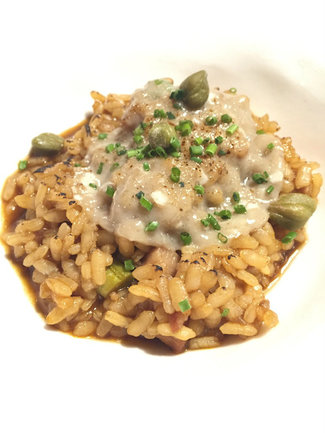 Arroz meloso de careta, morcilla blanca y espáragos
