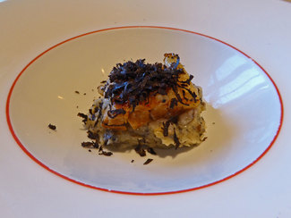 Papillote con trufa melanosporum y papada de cerdo 