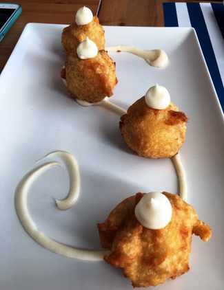 Buñuelos de Brandada de Bacalao