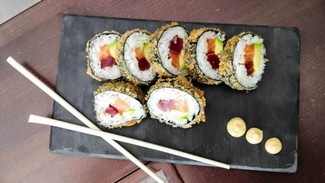 Atún crujiente roll