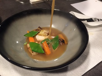 Sopa de curry verde con verduras