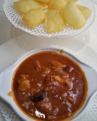 Callos con patatas soufles