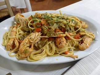 Linguine di scampi e carciofi
