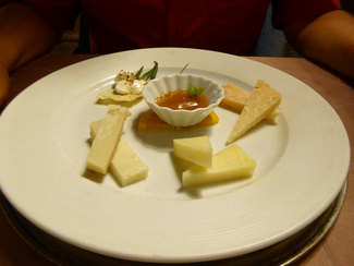 Selezione di formaggi tipici del nostro territorio