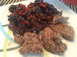 Solomillo con tomillo y quinoa