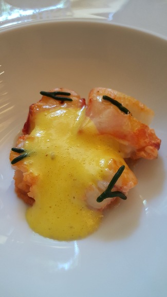 Bogavante con vermut, naranja, azafran y salicornia