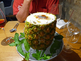 Piña y crema catalana