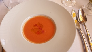 Sopita de sandía y tomate