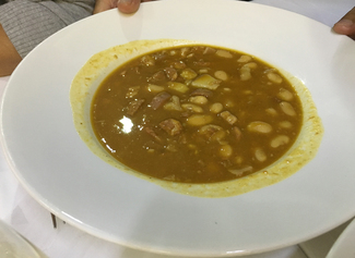 Olla de judiones con chorizo
