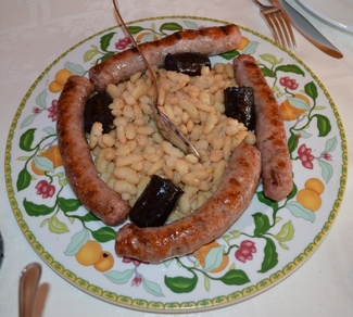 Botifarra blanca i negra amb fesols