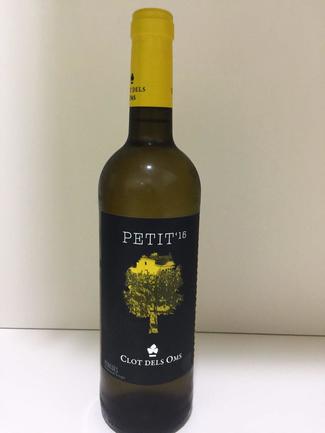 Botella de Petit Clot dels Oms blanco 2015