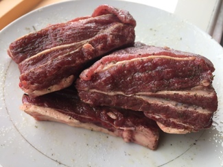 Costillas maceradas