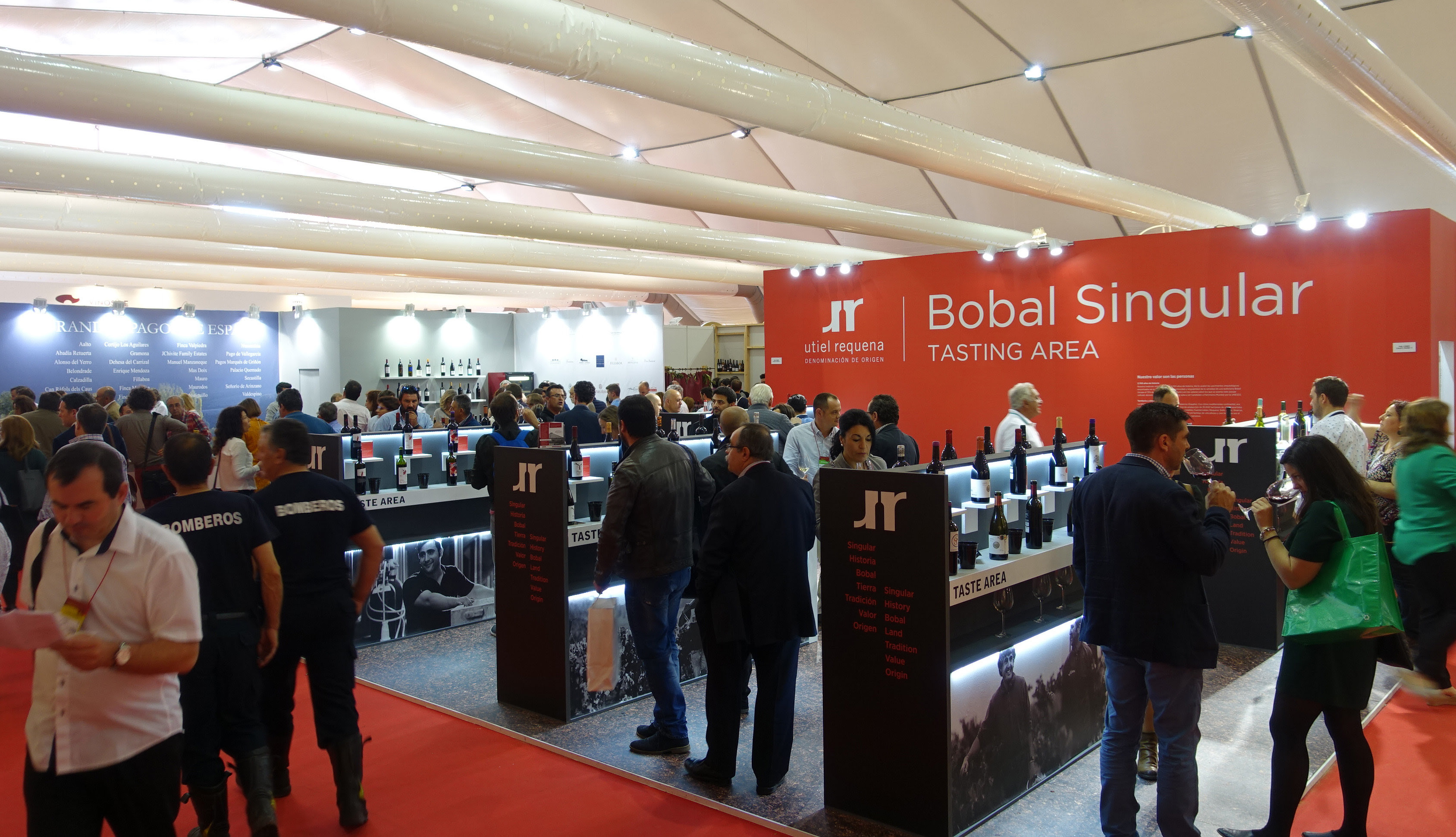 Sarah J. Evans MW prepara una cata de Bobal DO Utiel-Requena para FENAVIN