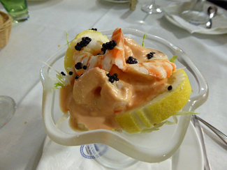 Mini coctel tropical de langostinos