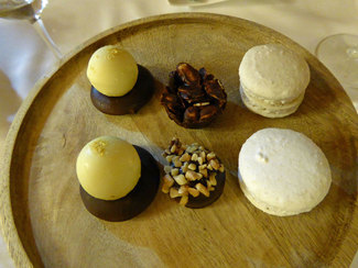 Petits fours