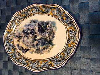 Kartoffelsalat de patata azul