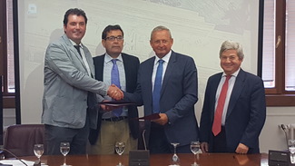 Firma de acuerdo de colaboración entre OIVE y CECRV