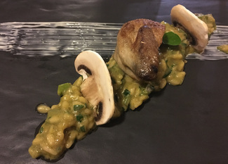 Meloso de arroz del Cinca, conejo ibérico, pesto de calabacín y suave de ali-oli
