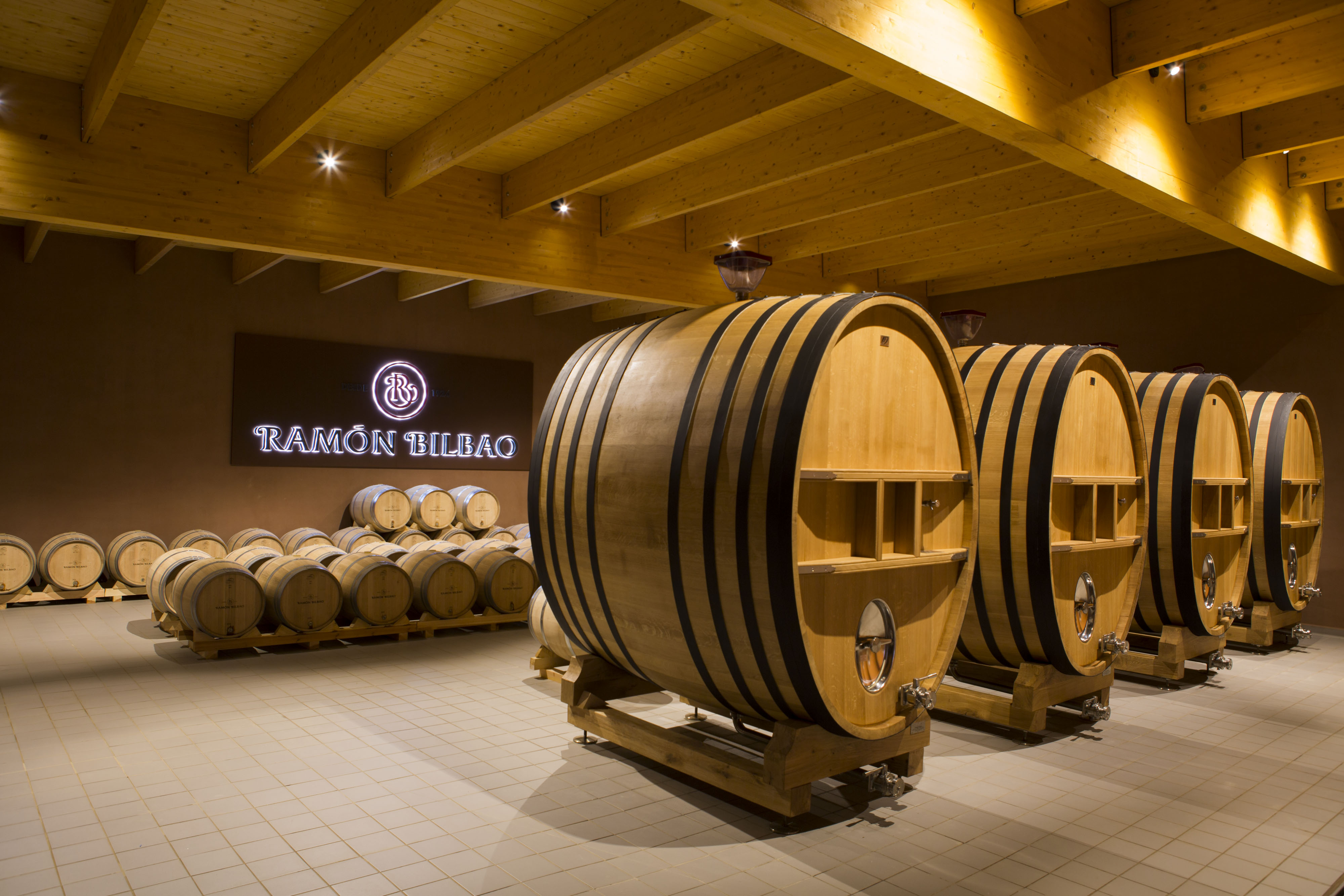 Ramón Bilbao inaugura su nueva bodega en Rueda