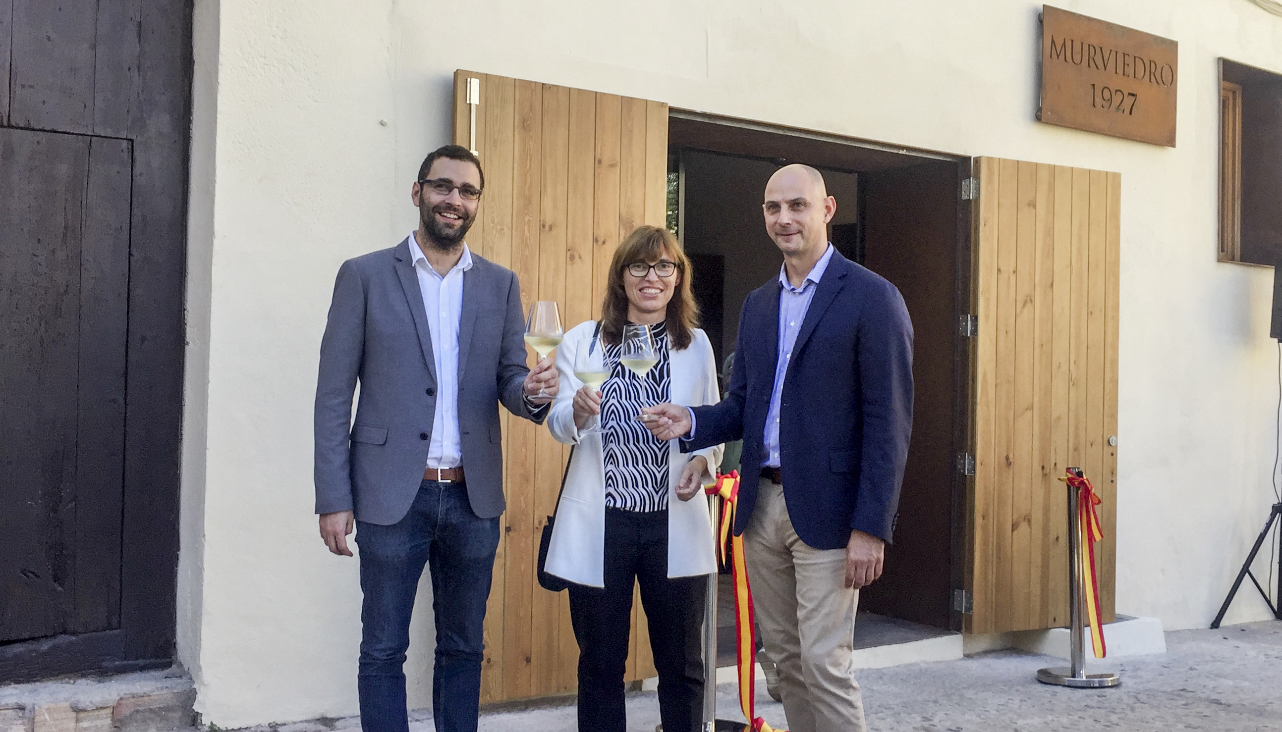 Bodegas Murviedro muestra su proyecto futuro con la inauguración de la Cueva Museo  